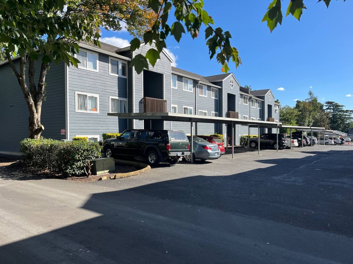 Apartment for rent at 2000 E Mill Plain Blvd, Vancouver, WA 98661