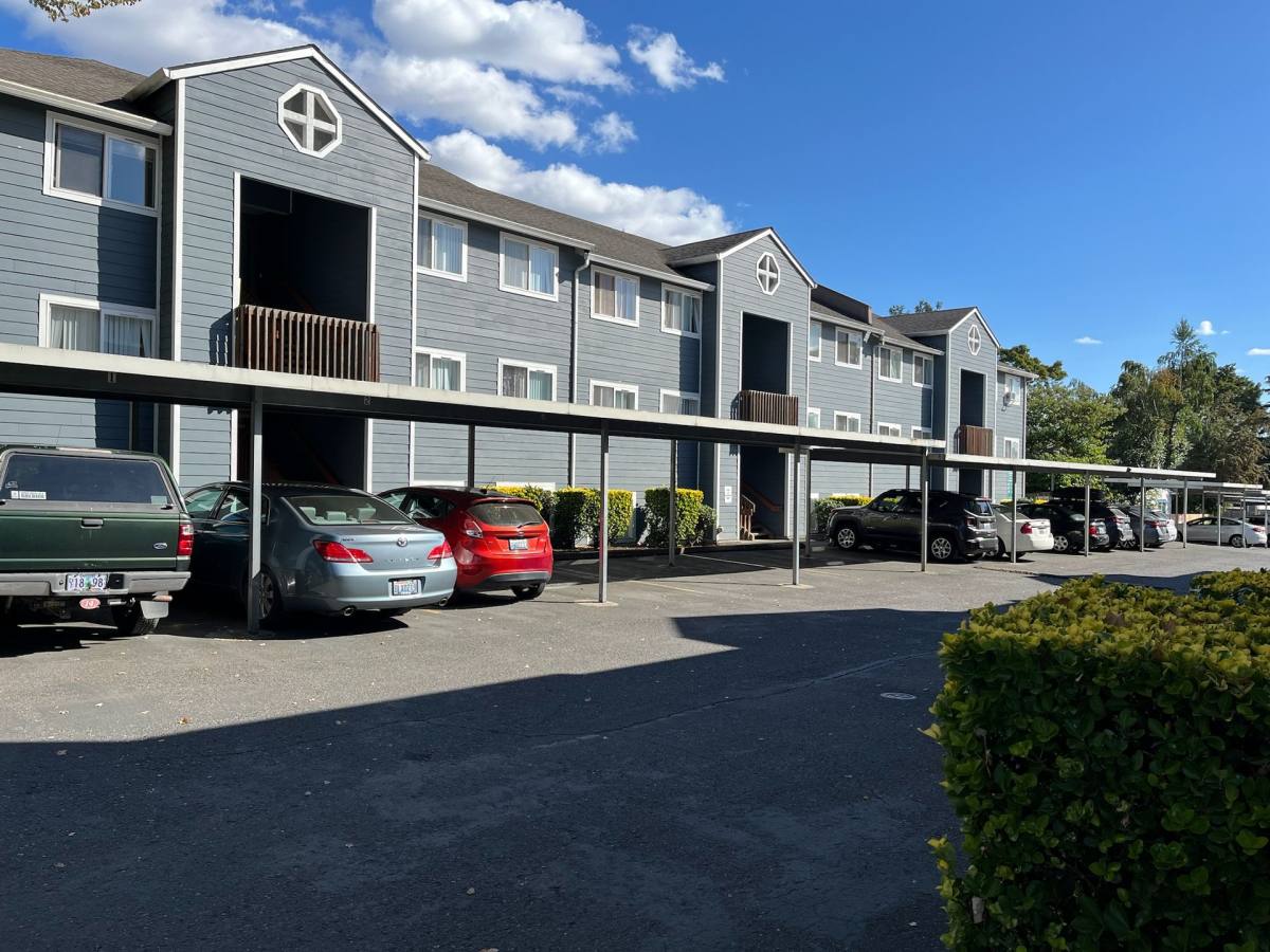 Apartment for rent at 2000 E Mill Plain Blvd, Vancouver, WA 98661