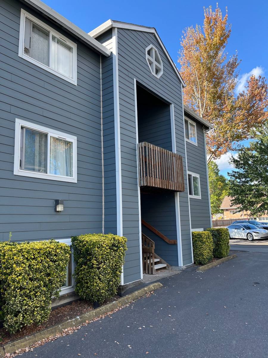 Apartment for rent at 2000 E Mill Plain Blvd, Vancouver, WA 98661
