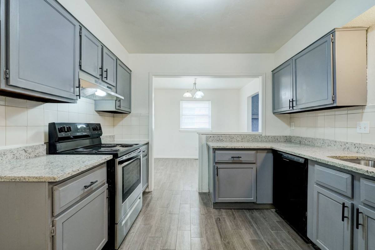 House for rent at 8514 Candlewood Dr, Oklahoma City, OK 73132
