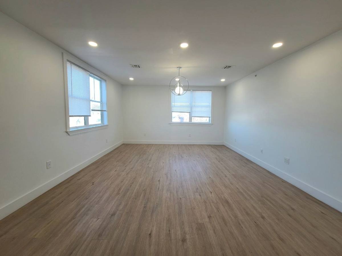Apartment for rent at 205 Mount Vernon Ave #403, Orange, NJ 07050