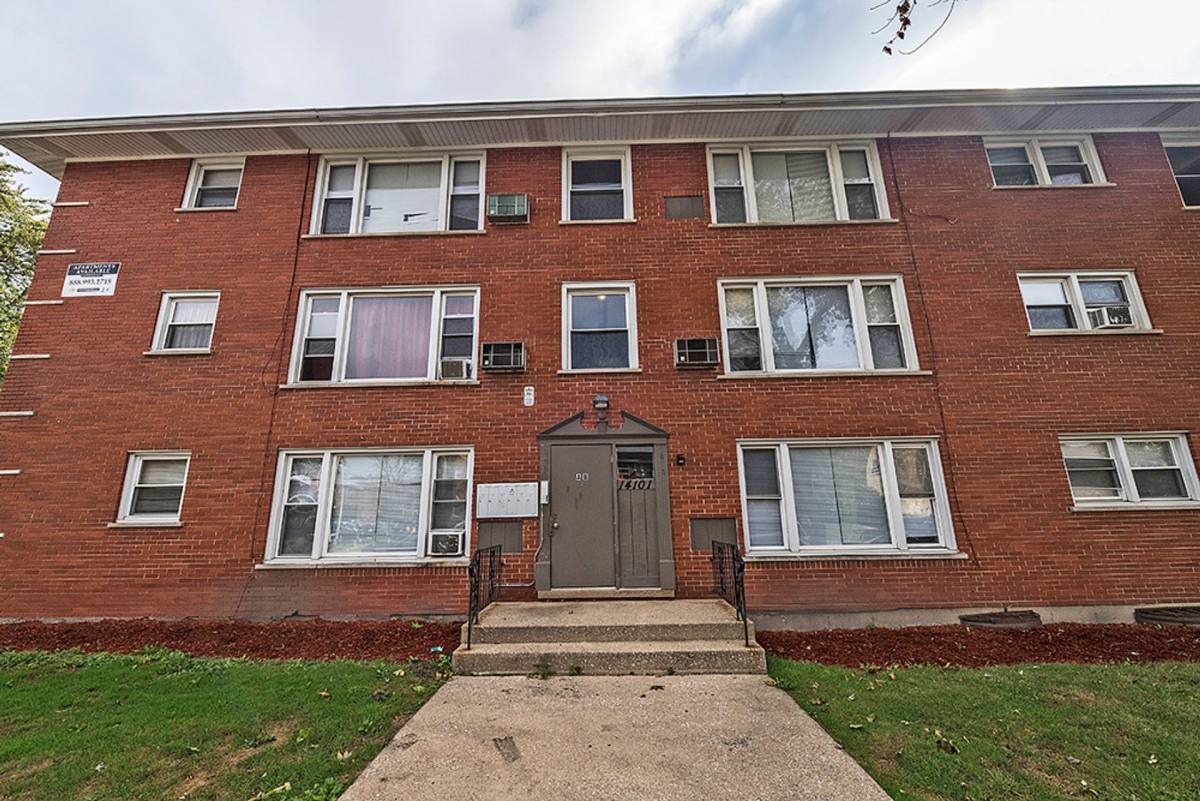 Apartment for rent at 14101 S Atlantic Ave, Riverdale, IL 60827