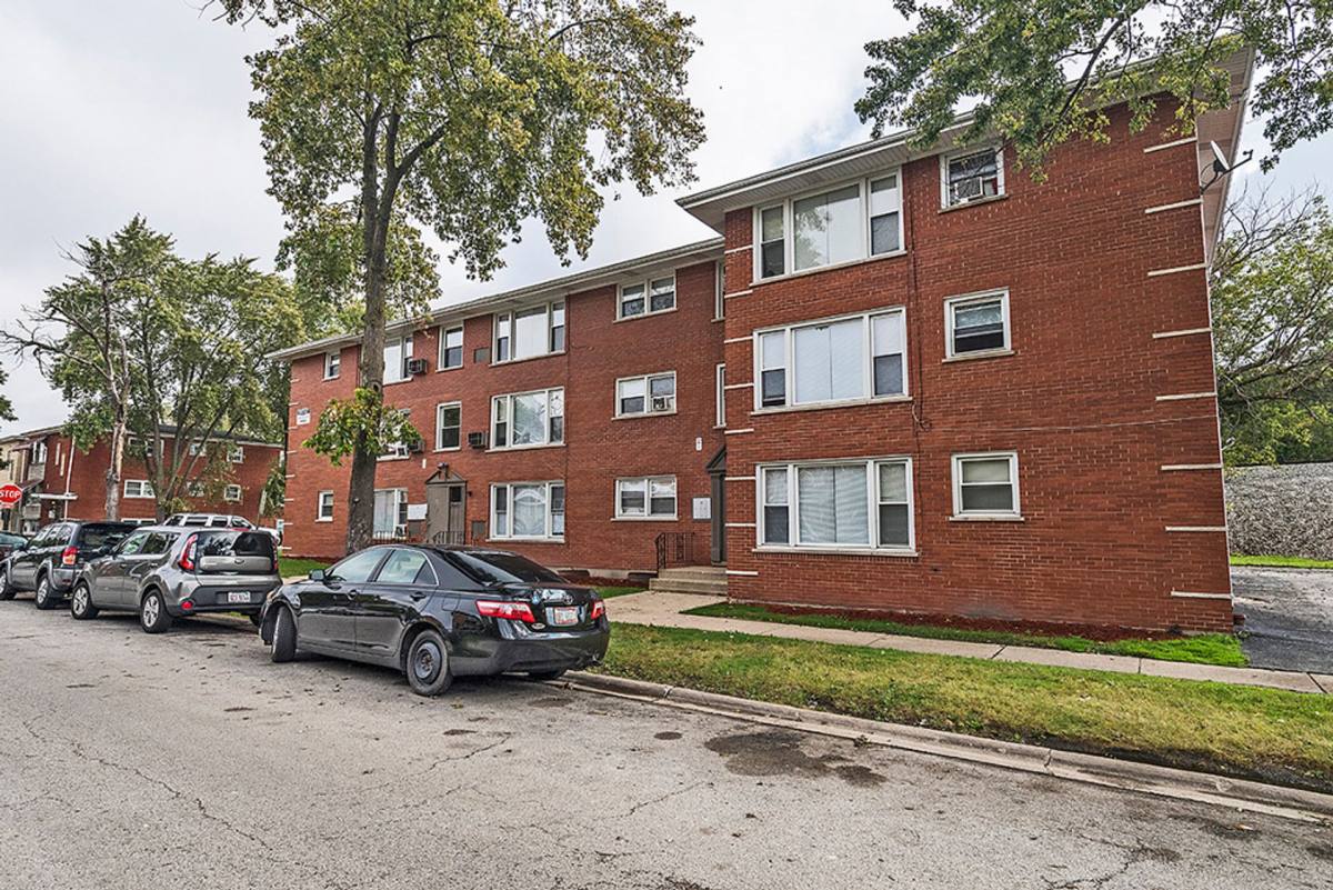 Apartment for rent at 14101 S Atlantic Ave, Riverdale, IL 60827