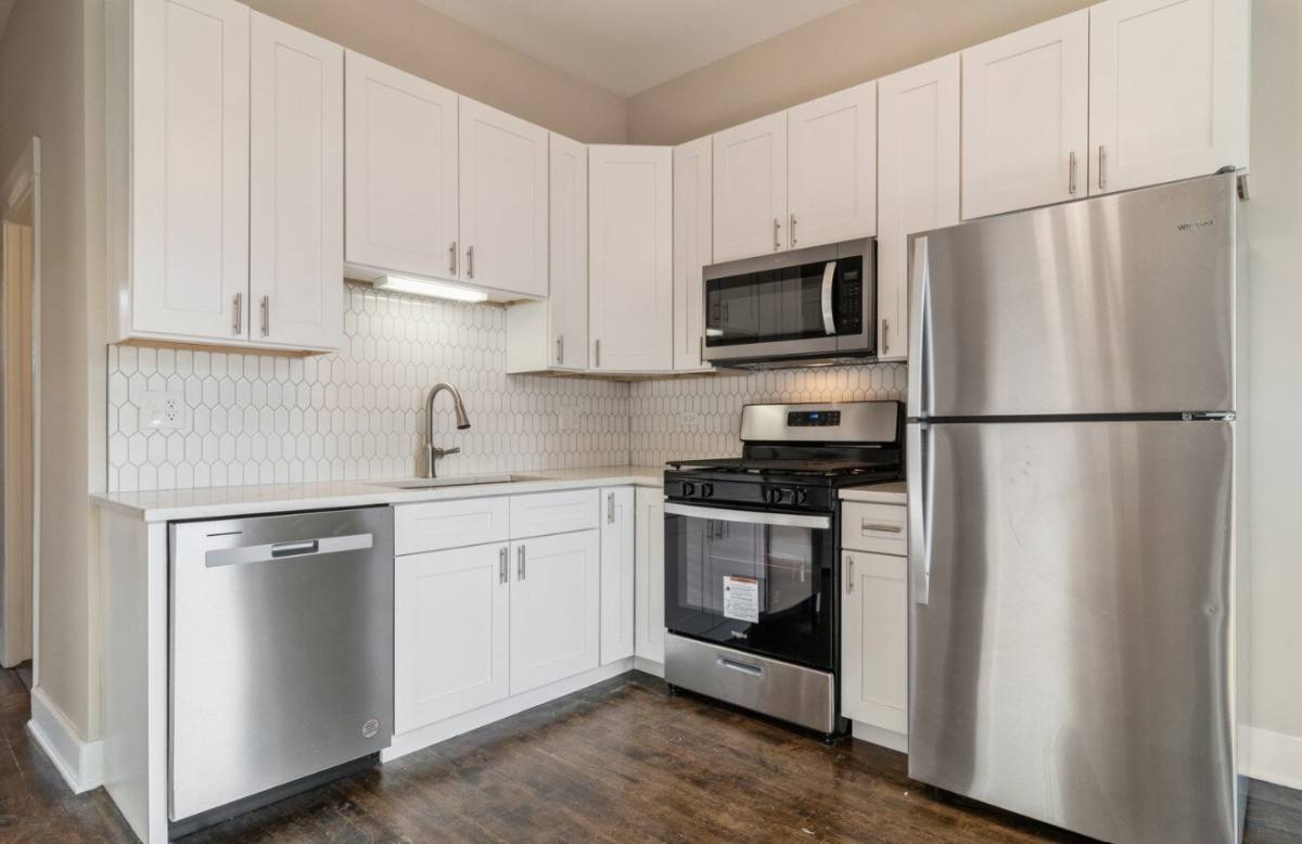 Apartment for rent at 2647 W Augusta Blvd #3R, Chicago, IL 60622