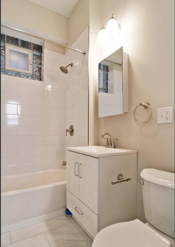 Apartment for rent at 2647 W Augusta Blvd #3R, Chicago, IL 60622