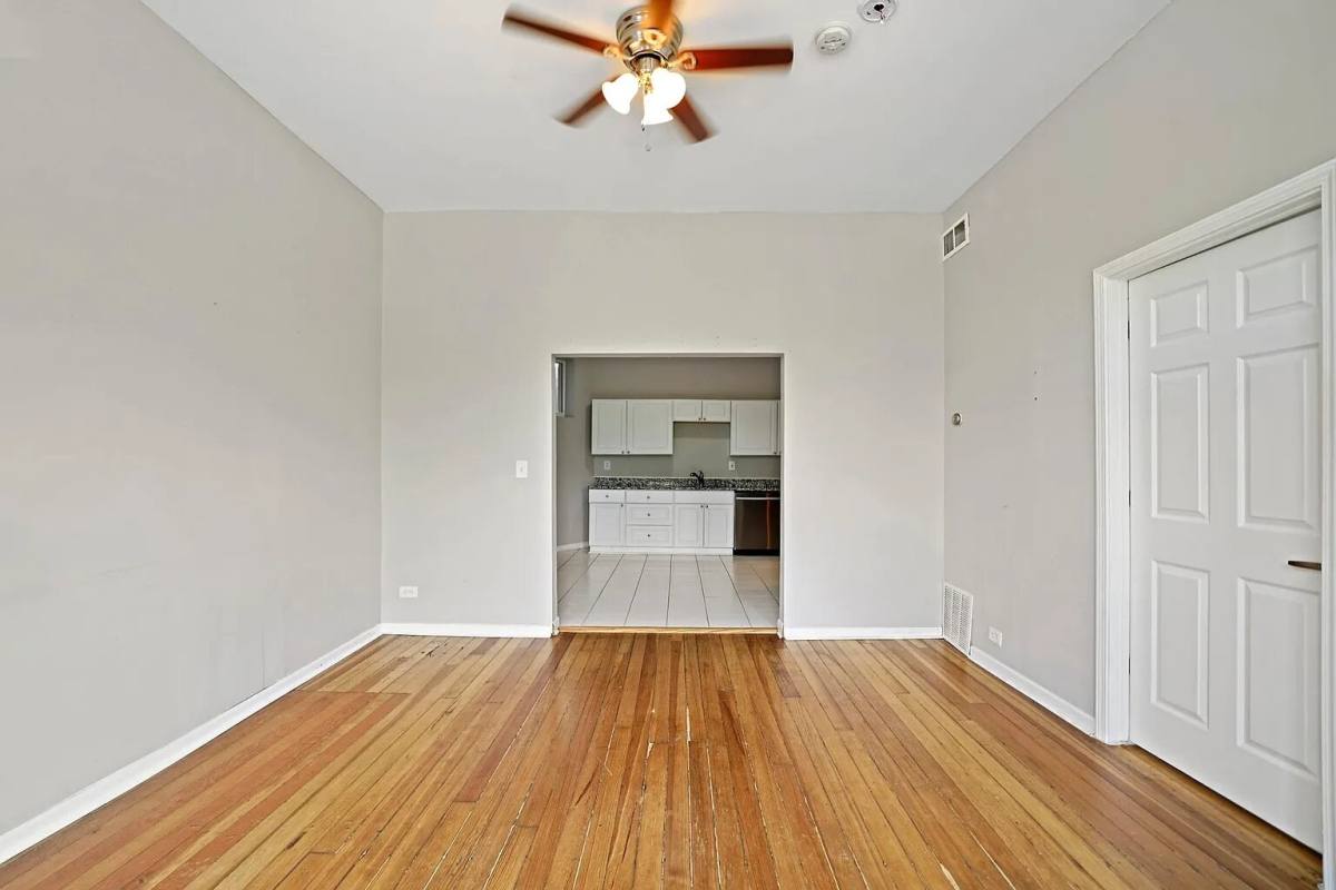 Apartment for rent at 3129-3131 W Augusta Blvd #1F, Chicago, IL 60622