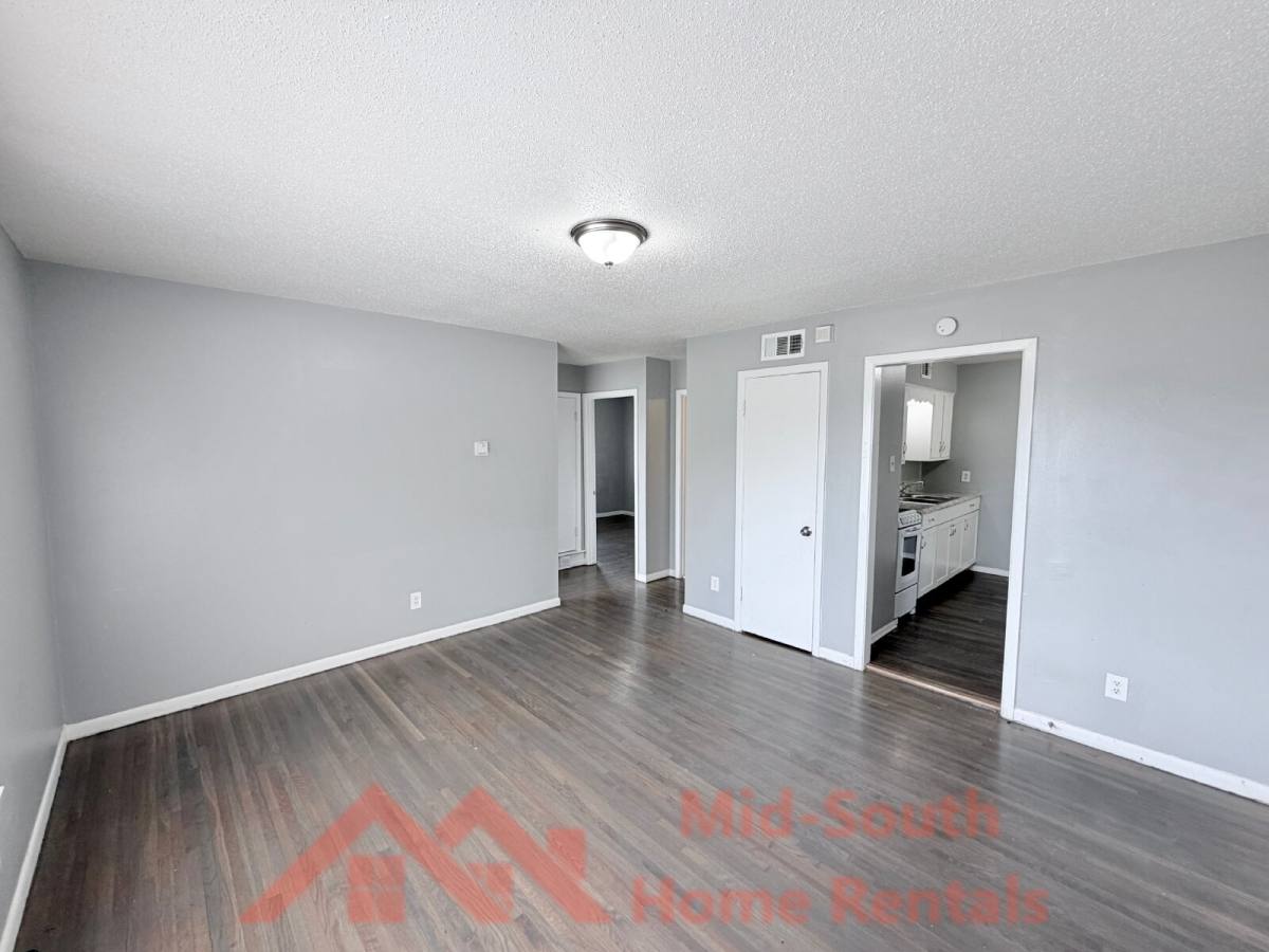 Apartment for rent at 3969 Southlawn Ave #6, Memphis, TN 38111