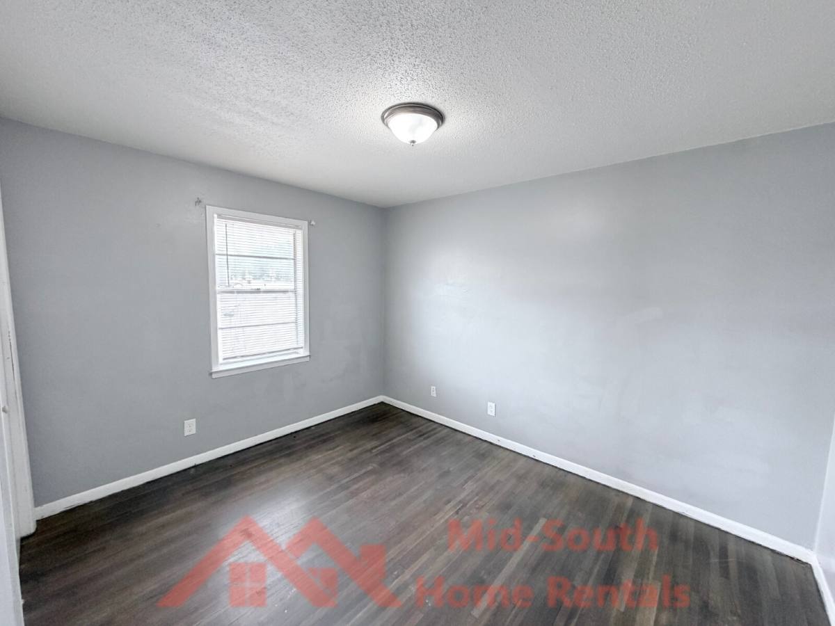 Apartment for rent at 3969 Southlawn Ave #6, Memphis, TN 38111