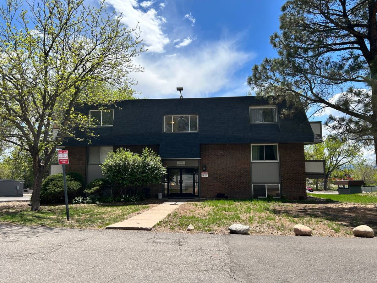 Condo for rent at 140 E Highline Circle, Littleton, CO 80122