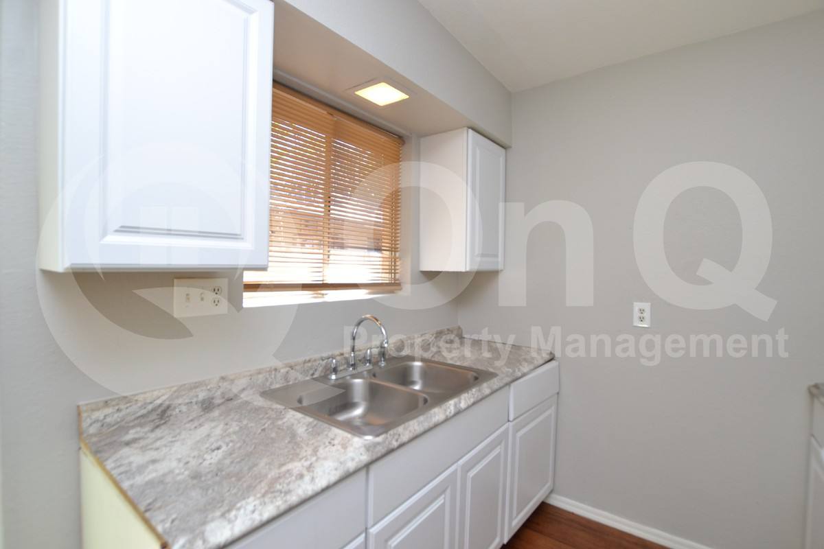 Apartment for rent at 2201 W Belmont Ave #4, Phoenix, AZ 85021