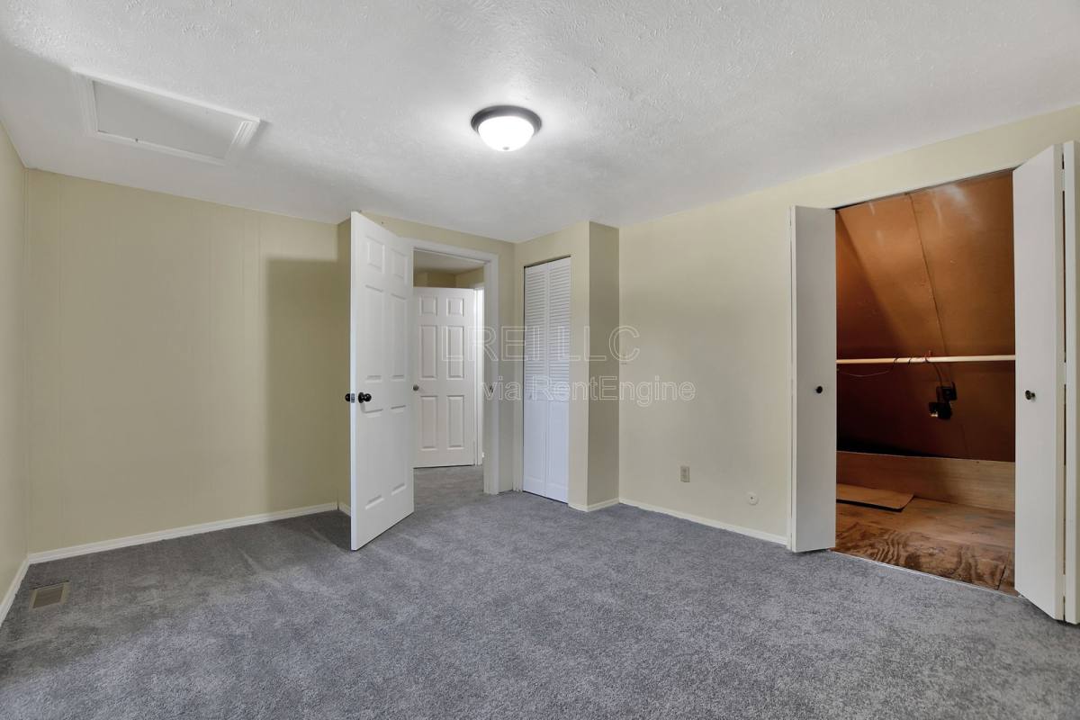 Apartment for rent at 817 Lancelot Court, Jeffersonville, IN 47130