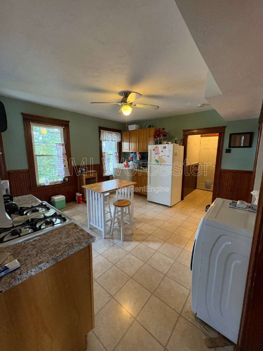 Apartment for rent at 11 Olga Ave, Worcester, MA 01605