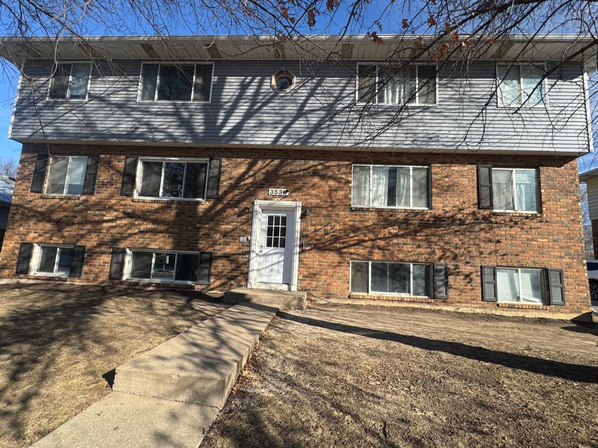 Apartment for rent at 3536 Heatherton Dr, Davenport, IA 52804