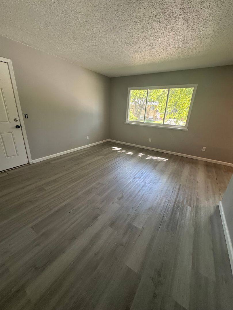 Apartment for rent at 3536 Heatherton Dr, Davenport, IA 52804