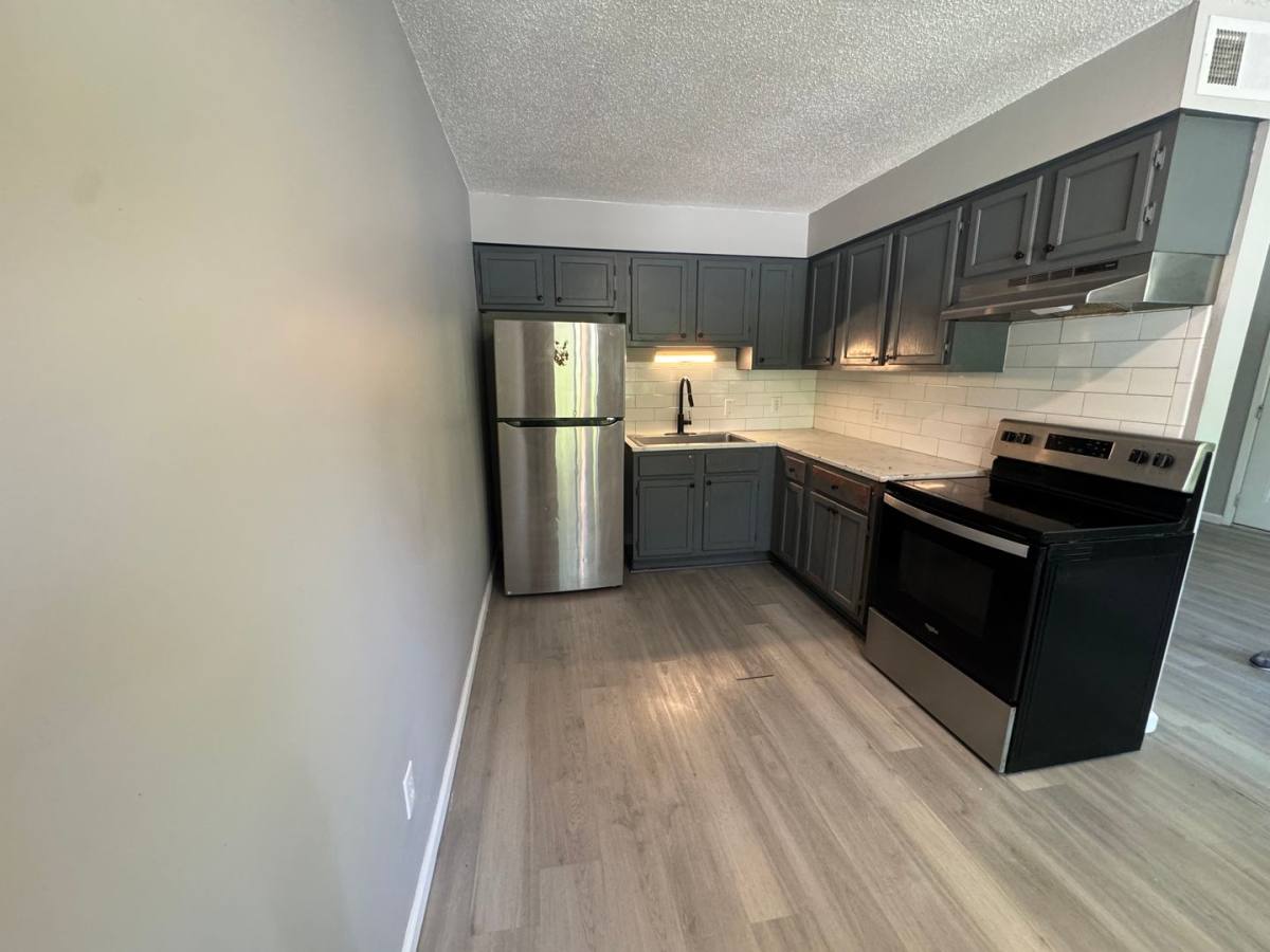 Apartment for rent at 3536 Heatherton Dr, Davenport, IA 52804