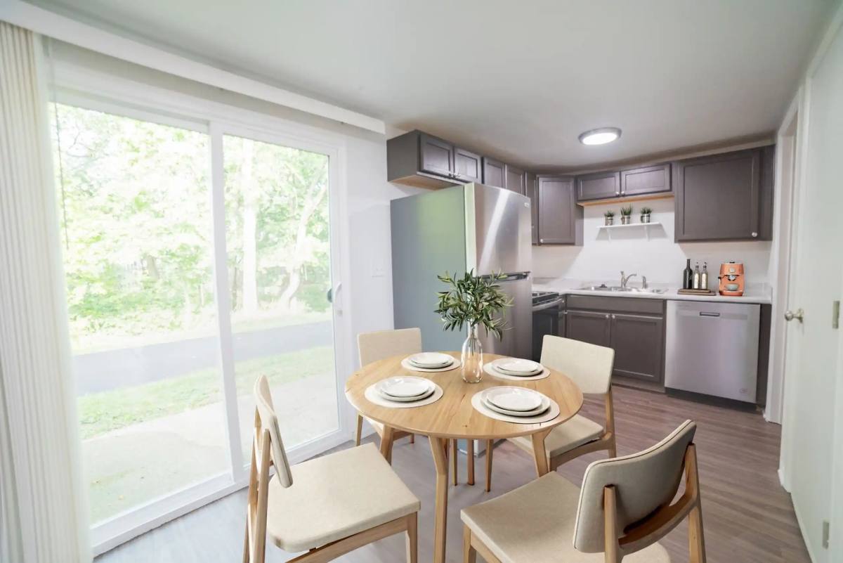 Townhouse for rent at 33-47 W McKinley St, Brookville, OH 45309