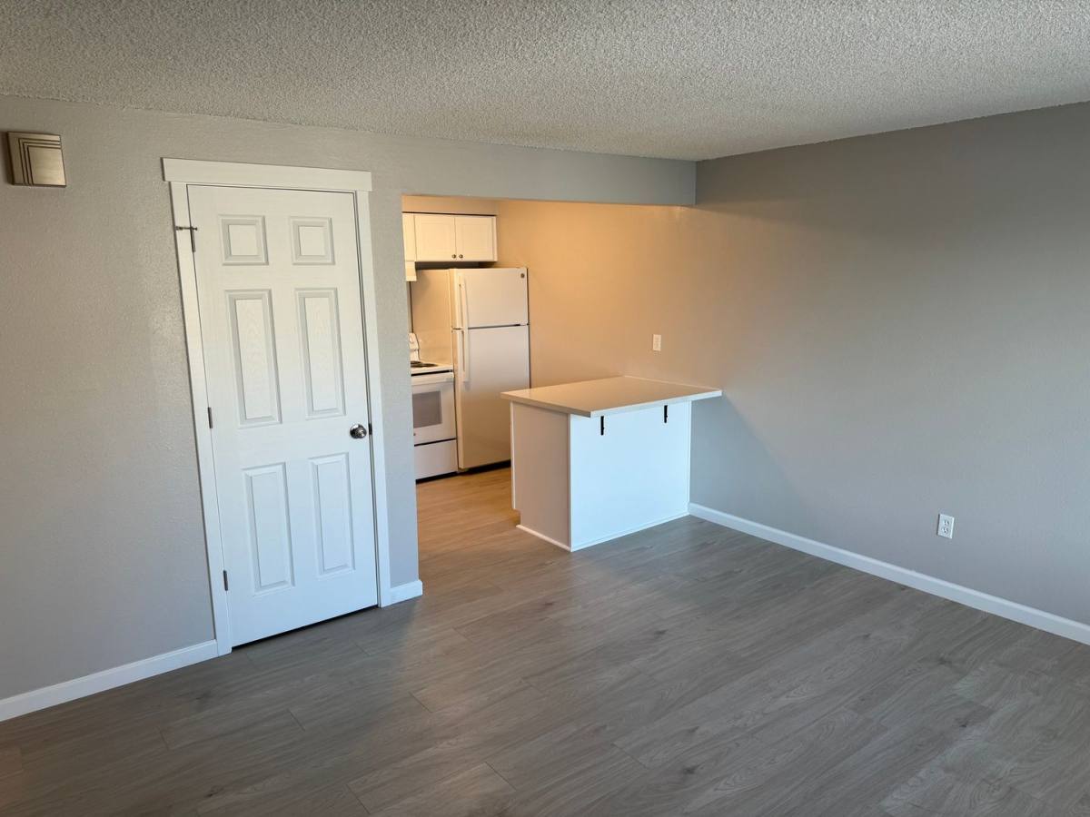 Apartment for rent at 325 SW Academy, Dallas, OR 97338
