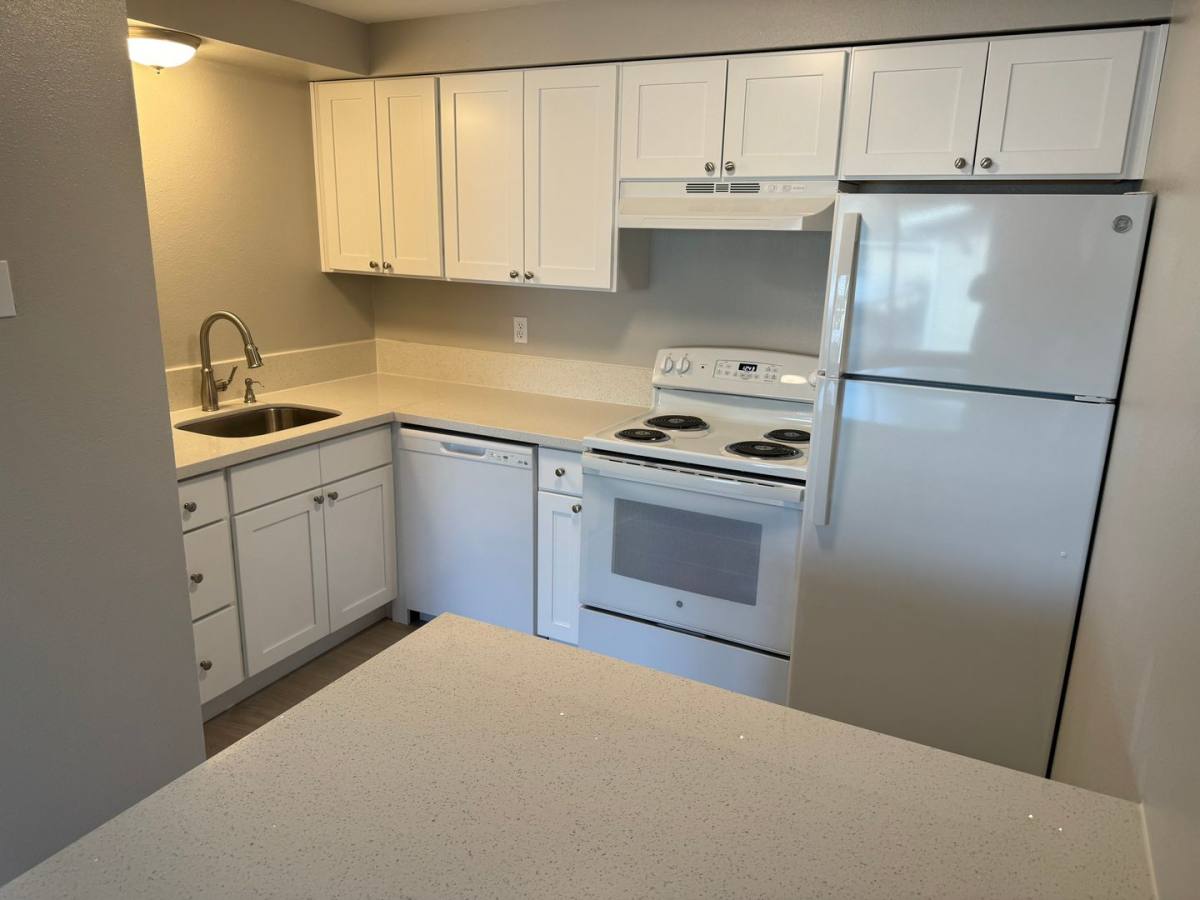 Apartment for rent at 325 SW Academy, Dallas, OR 97338