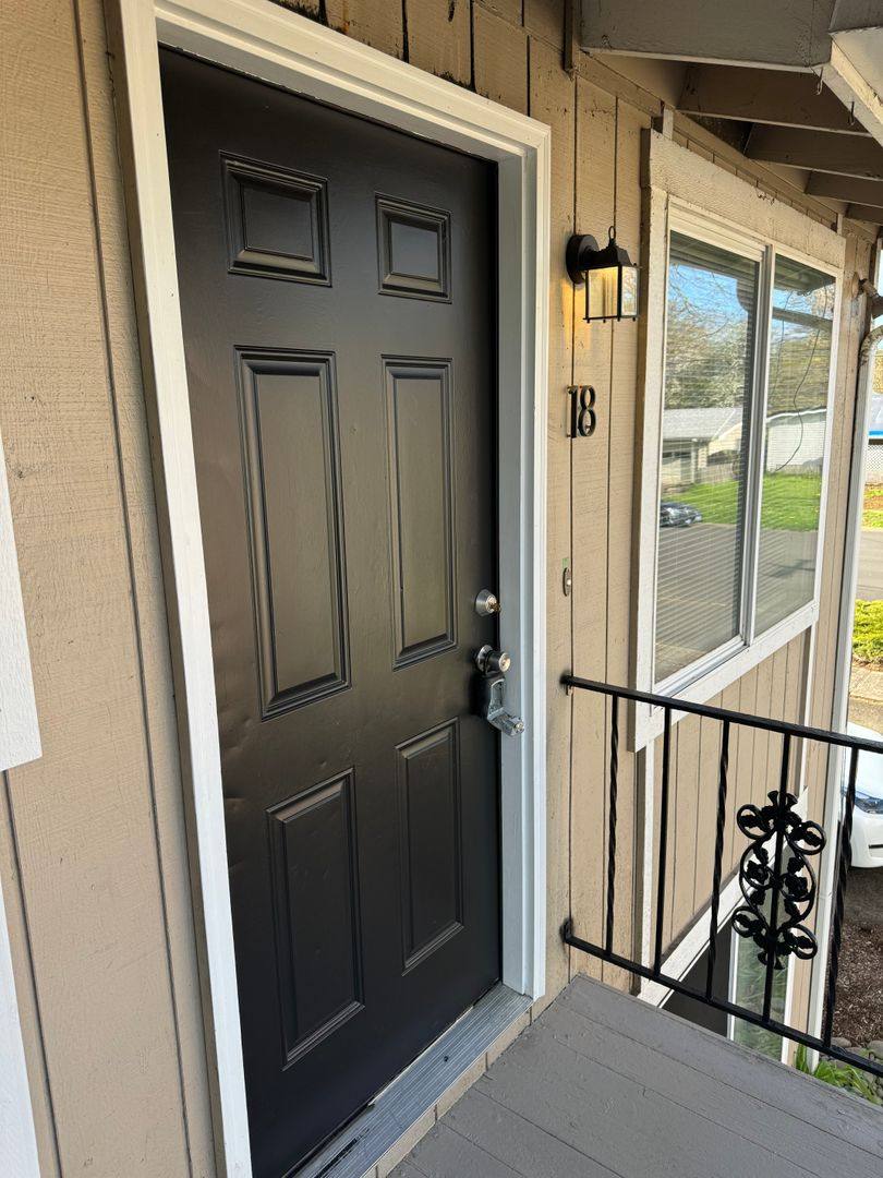 Apartment for rent at 325 SW Academy, Dallas, OR 97338