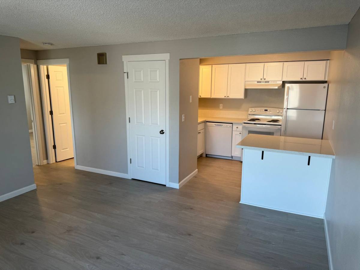 Apartment for rent at 325 SW Academy, Dallas, OR 97338