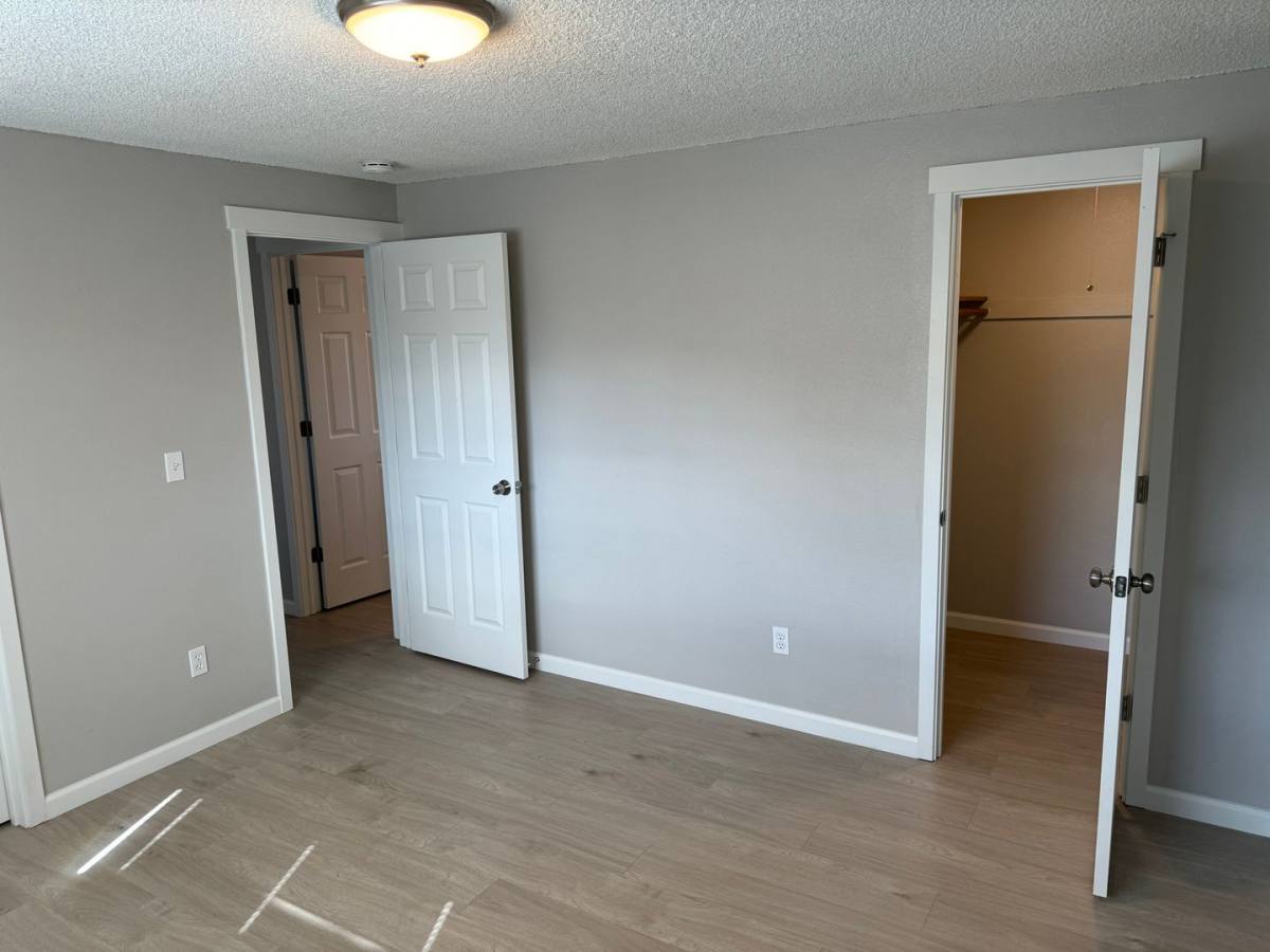 Apartment for rent at 325 SW Academy, Dallas, OR 97338