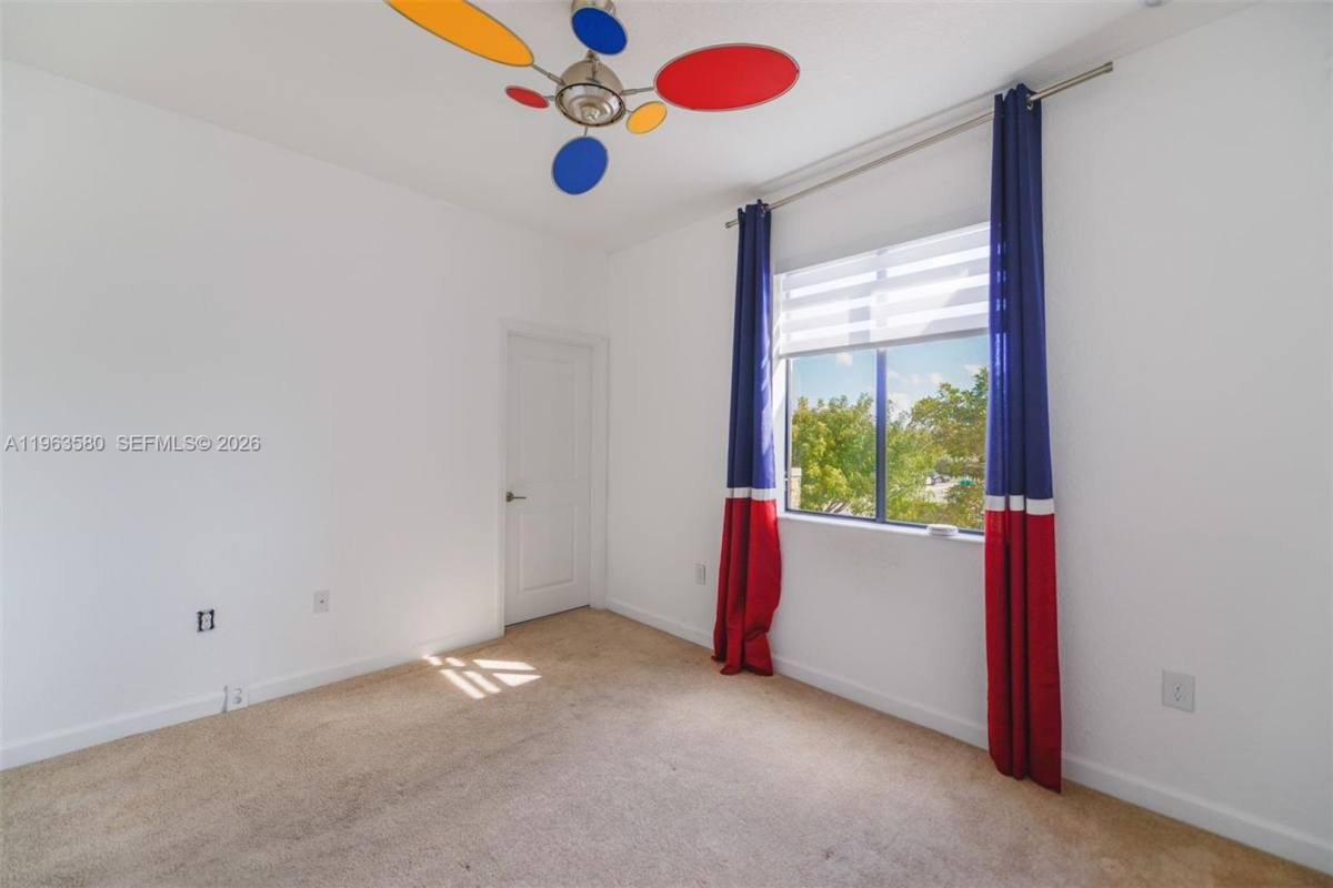 Townhouse for rent at 20814 NE 5th Court, Miami, FL 33179