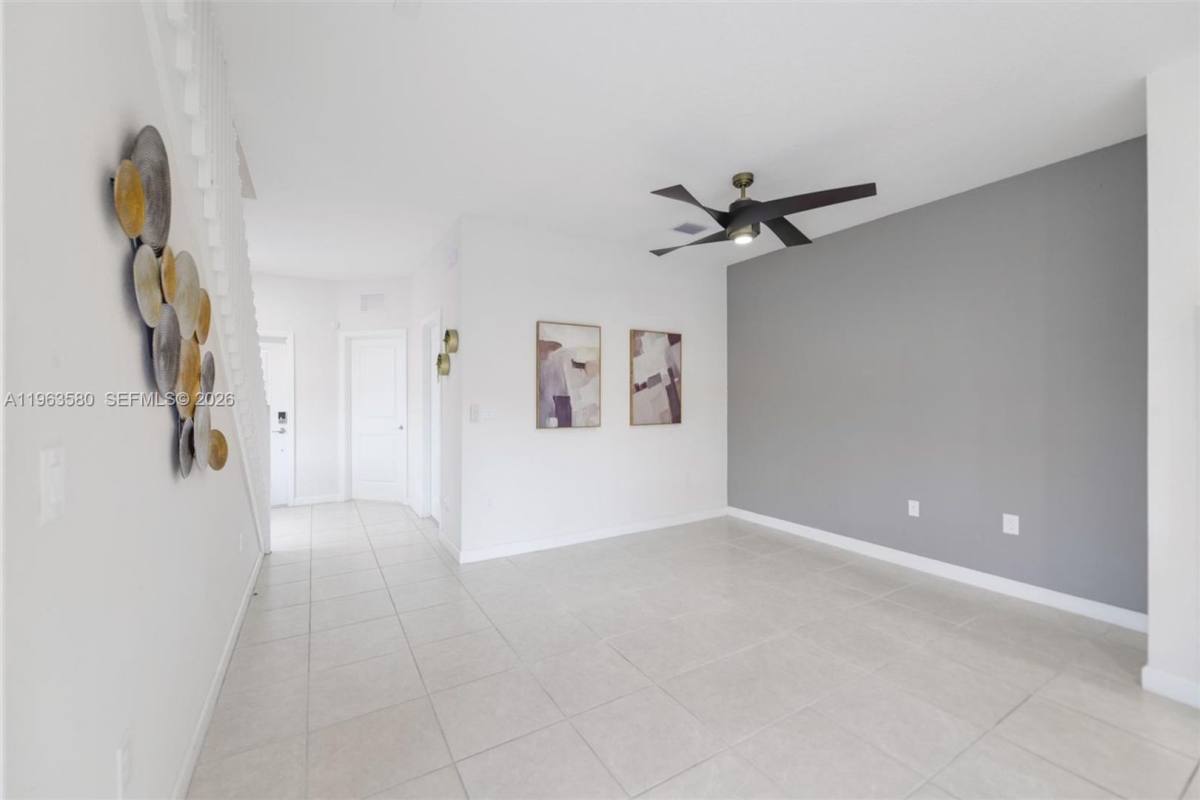 Townhouse for rent at 20814 NE 5th Court, Miami, FL 33179