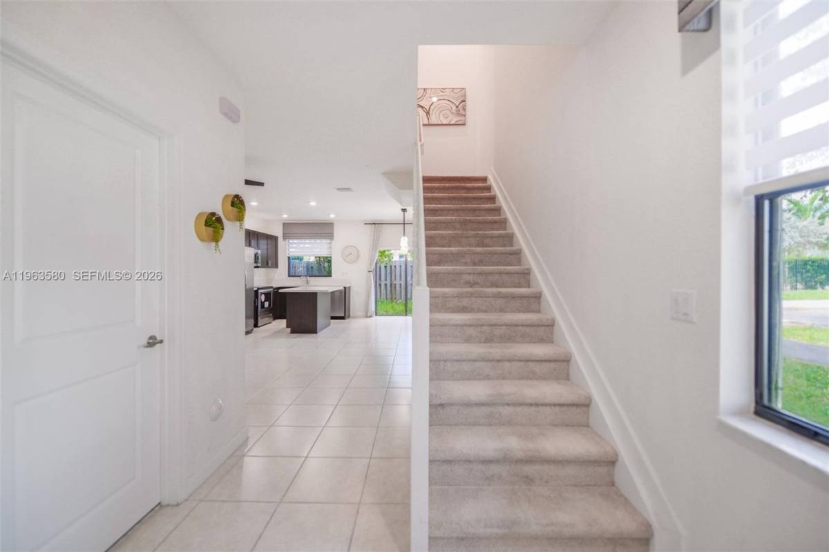 Townhouse for rent at 20814 NE 5th Court, Miami, FL 33179