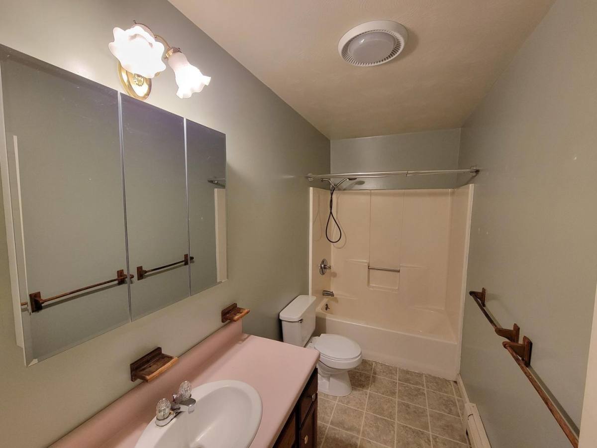 Apartment for rent at 95 Old County Rd N, Francestown, NH 03043