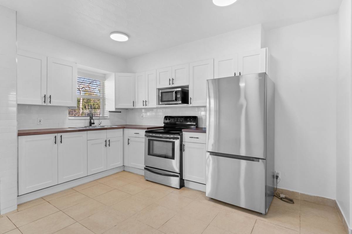 Apartment for rent at 2235 Coolidge St #1, Fort Lauderdale, FL 33332