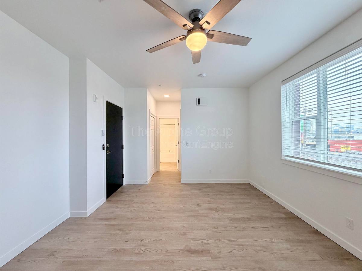 Apartment for rent at 3014 SE 8th Ave #302, Portland, OR 97202