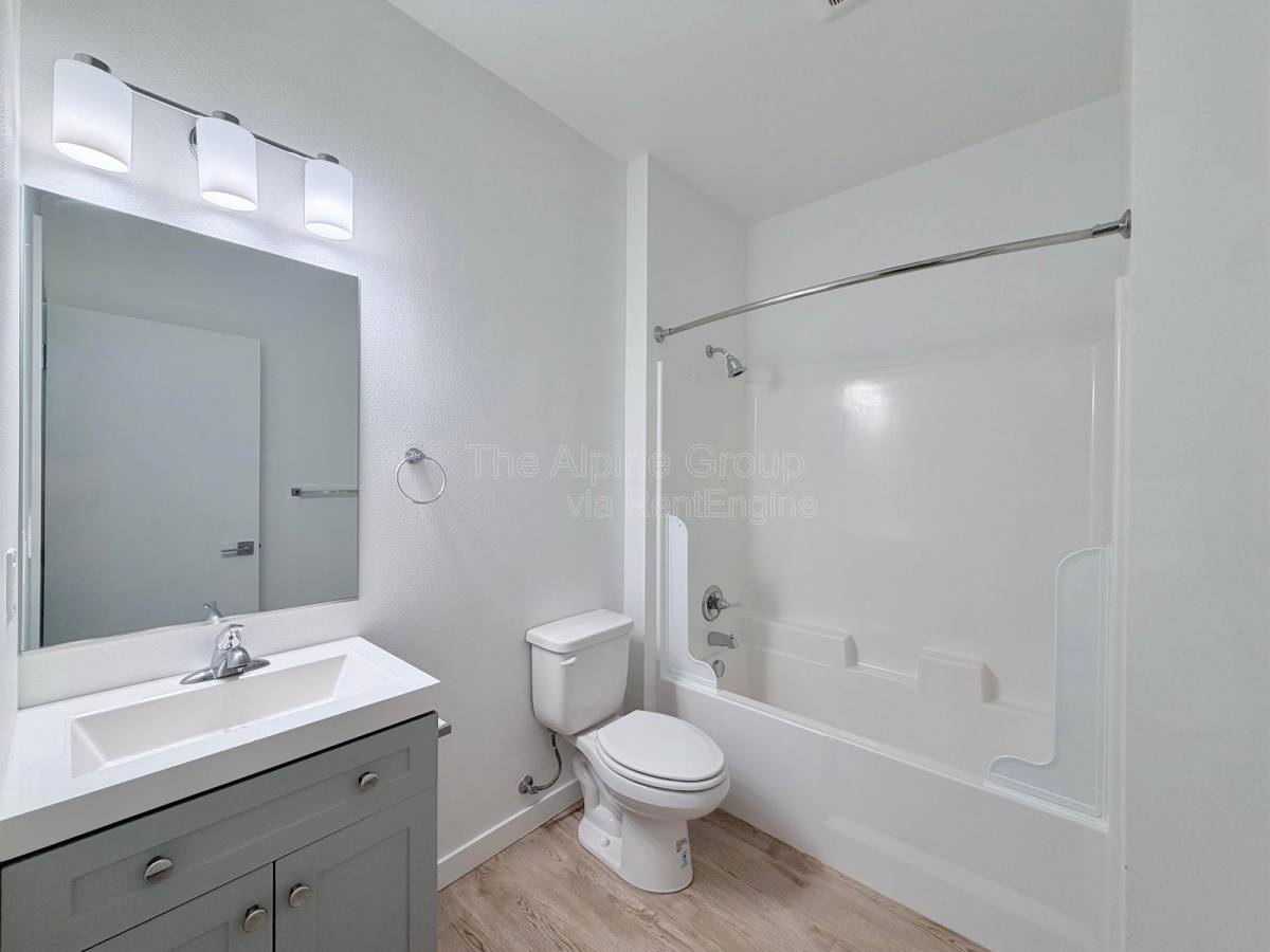 Apartment for rent at 3014 SE 8th Ave #302, Portland, OR 97202