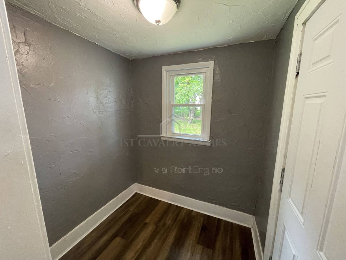 Apartment for rent at 730 Noble Ave, Akron, OH 44320