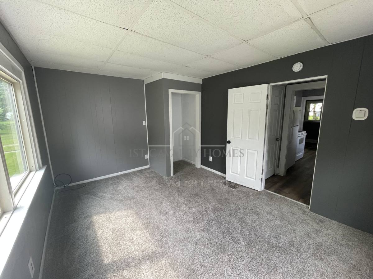 Apartment for rent at 730 Noble Ave, Akron, OH 44320