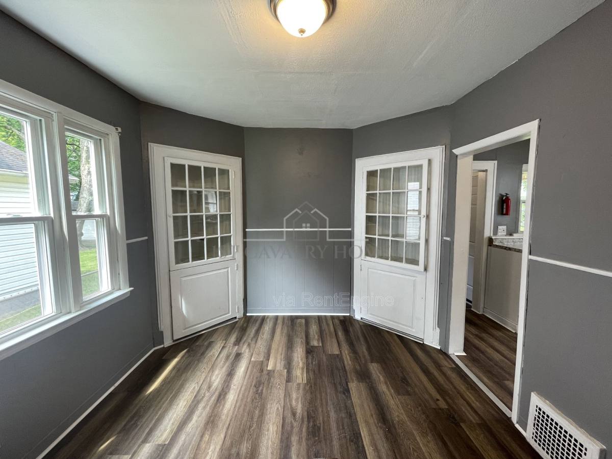 Apartment for rent at 730 Noble Ave, Akron, OH 44320
