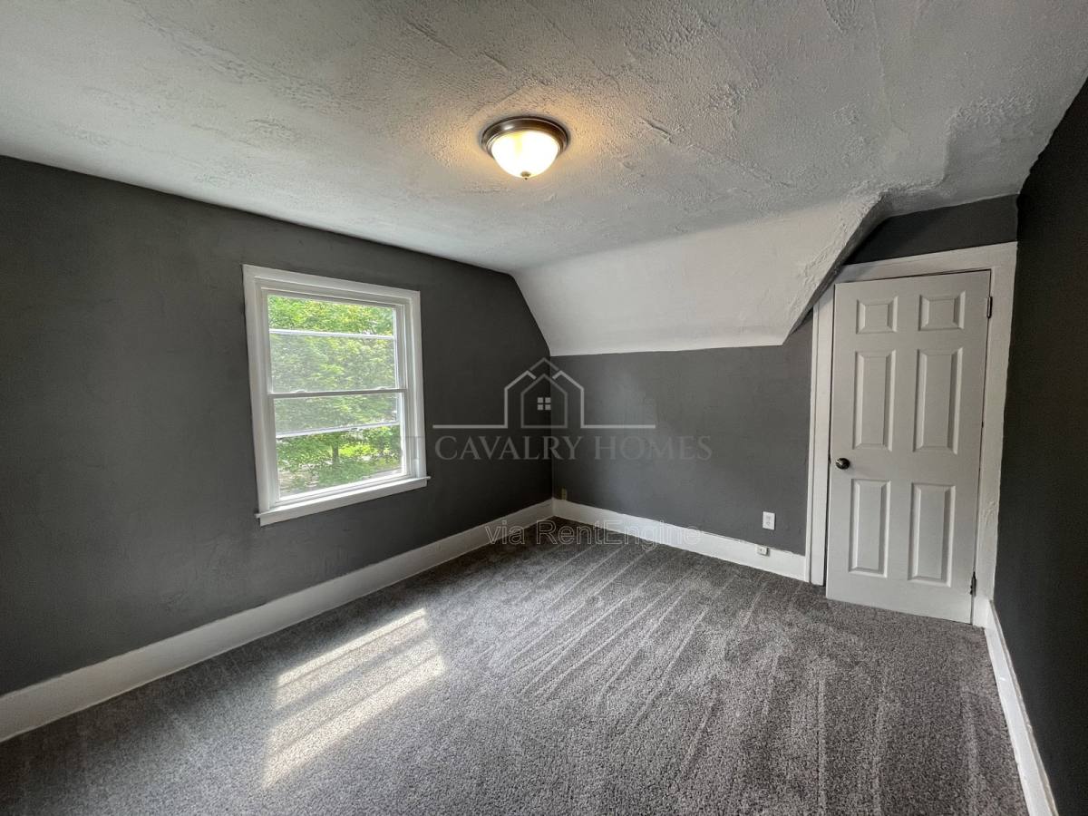 Apartment for rent at 730 Noble Ave, Akron, OH 44320