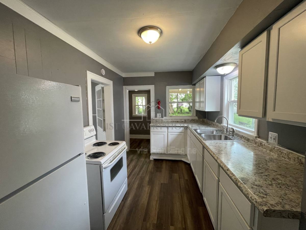 Apartment for rent at 730 Noble Ave, Akron, OH 44320