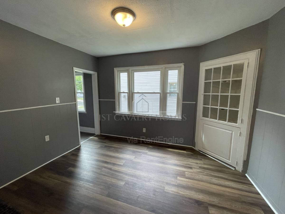 Apartment for rent at 730 Noble Ave, Akron, OH 44320