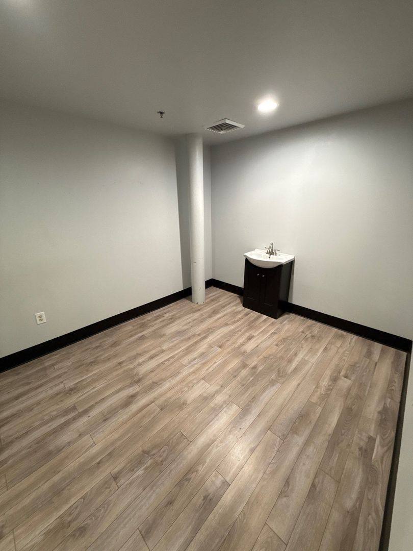 Apartment for rent at 150 Liberty St NE, Salem, OR 97301