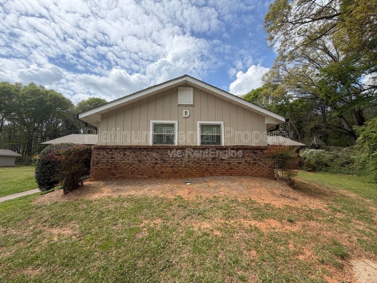 Apartment for rent at 1512 Waverly Way #D-2, Monroe, GA 30656