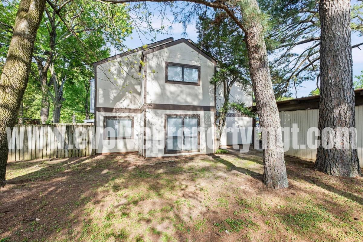 Townhouse for rent at 5535 Quail Thicket, Memphis, TN 38134