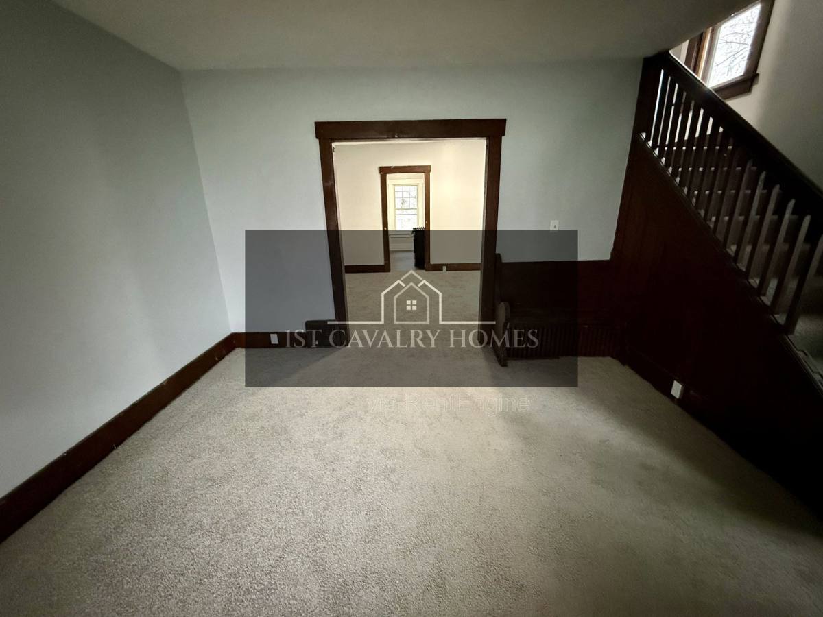 Apartment for rent at 242 Park Ave SW, Canton, OH 44706