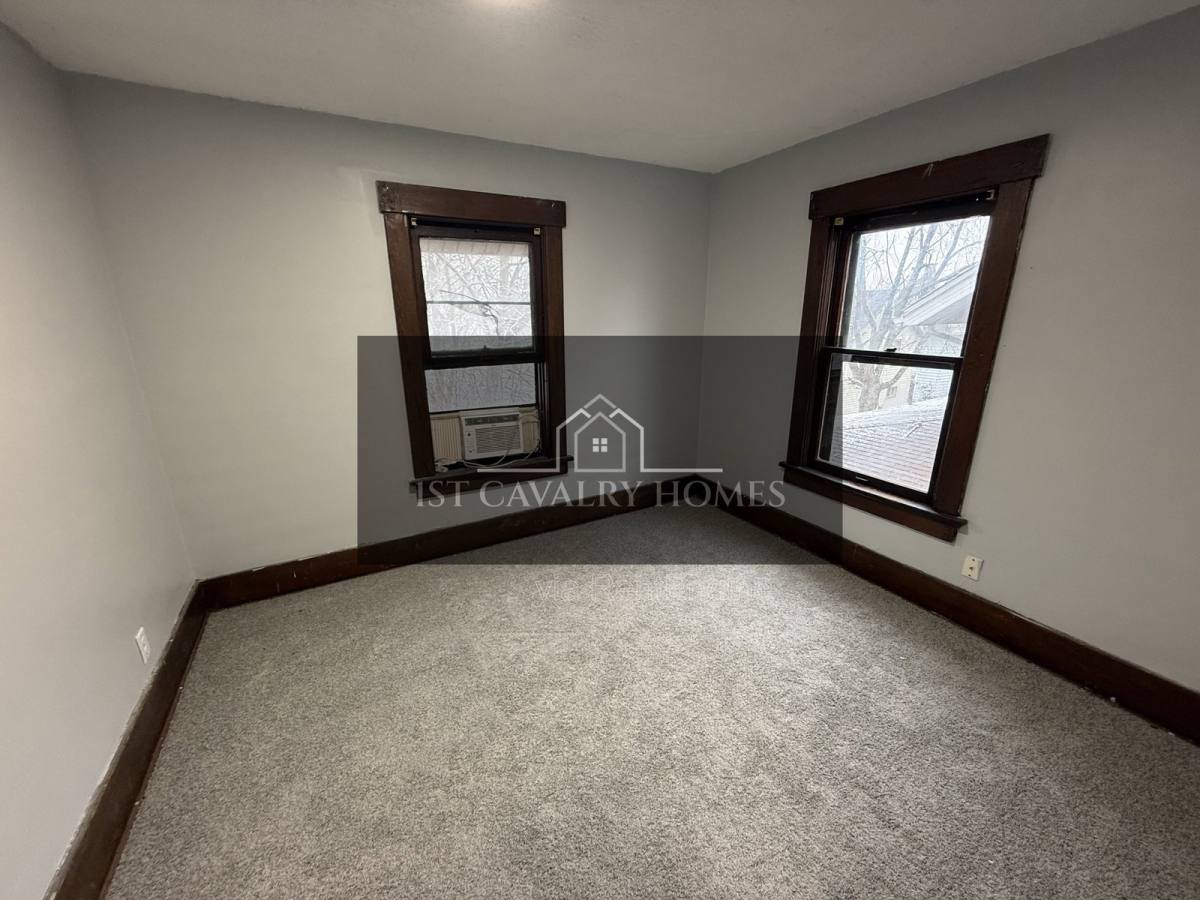 Apartment for rent at 242 Park Ave SW, Canton, OH 44706