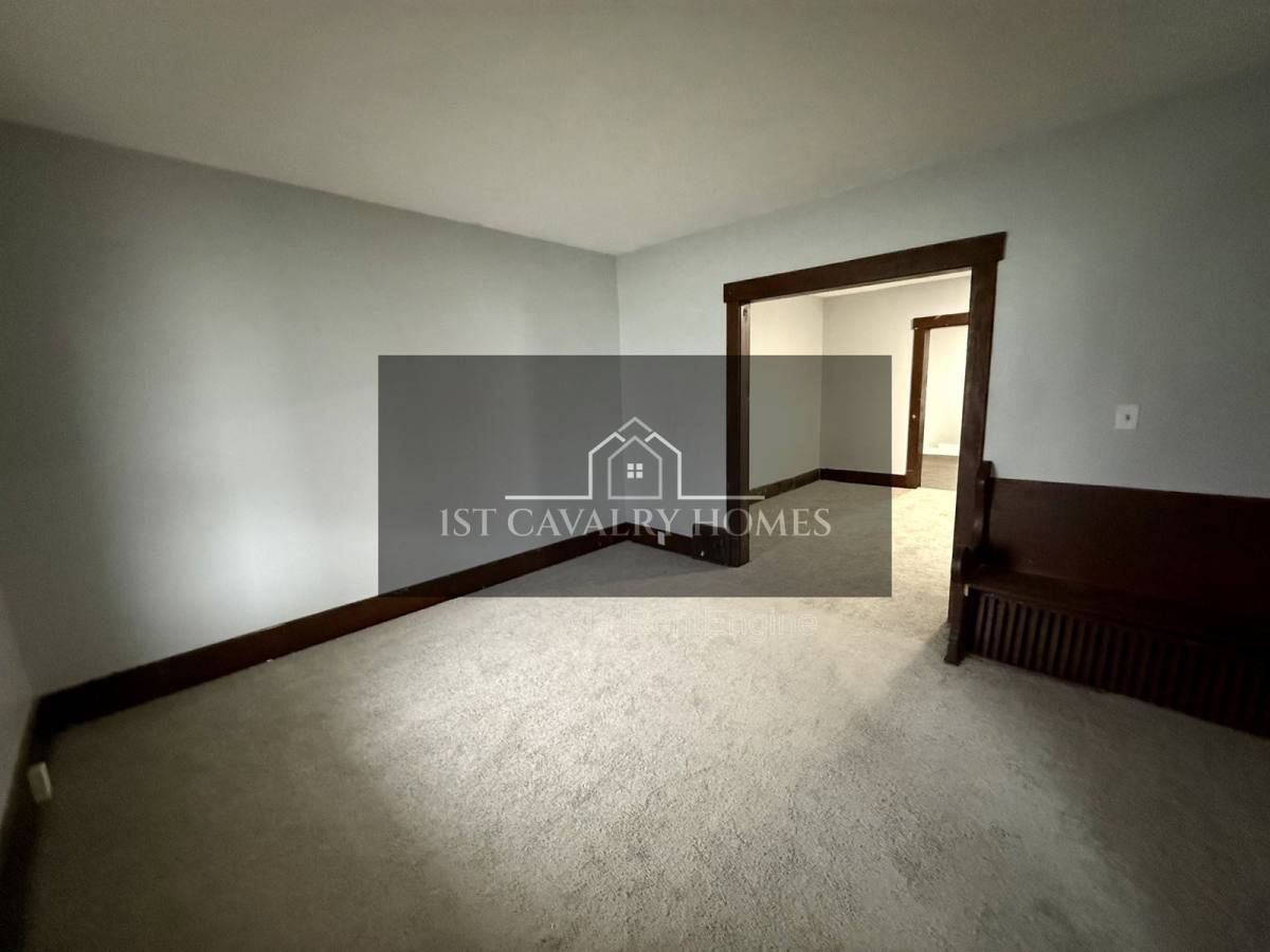 Apartment for rent at 242 Park Ave SW, Canton, OH 44706