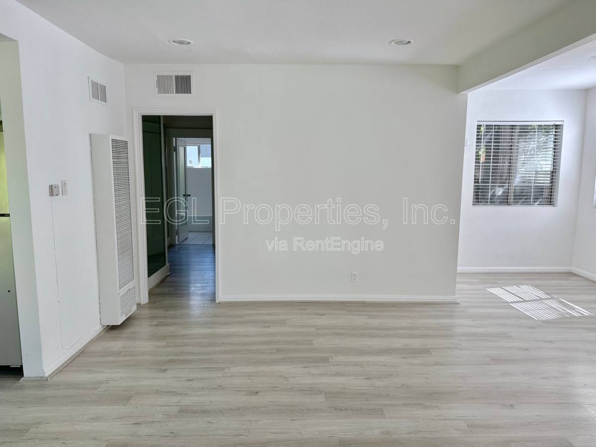 House for rent at 358 N San Vicente Blvd, Los Angeles, CA 90048