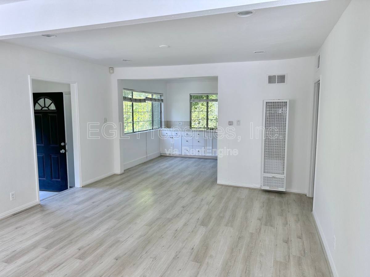 House for rent at 358 N San Vicente Blvd, Los Angeles, CA 90048