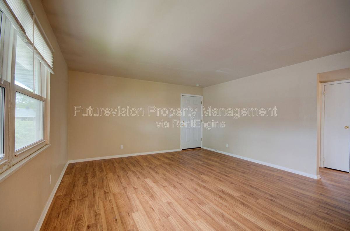 Apartment for rent at 1315 Argo Lane #4, Lockport, IL 60441