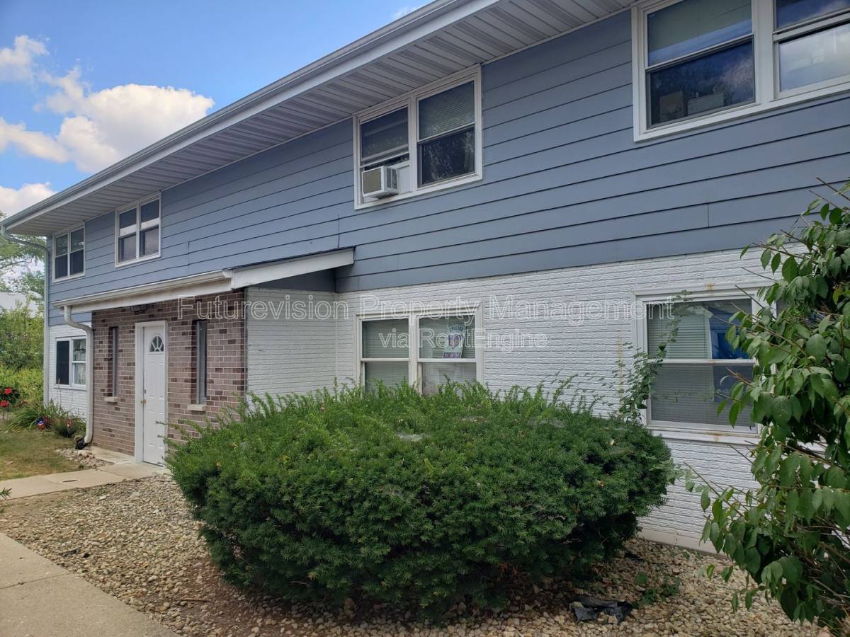 Apartment for rent at 1315 Argo Lane #4, Lockport, IL 60441