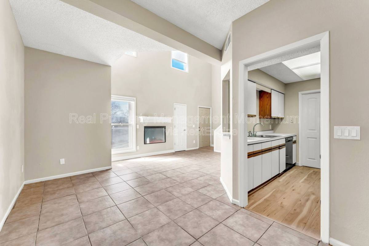 Condo for rent at 930 E Primrose St #A2, Springfield, MO 65807