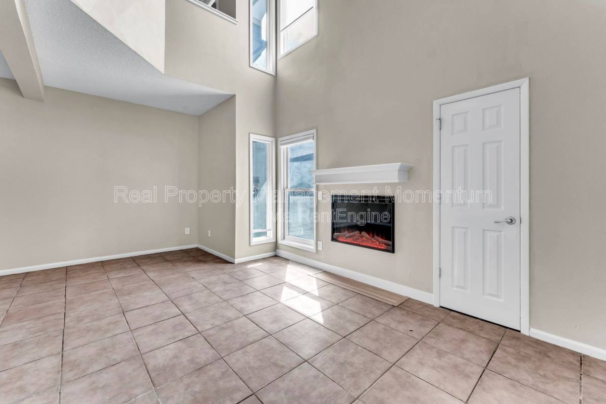 Condo for rent at 930 E Primrose St #A2, Springfield, MO 65807